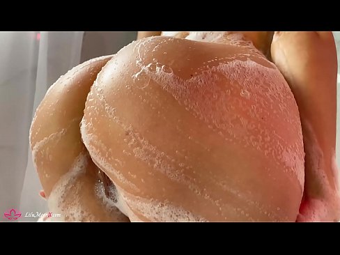 ❤️ Brunette si masturba a figa cù un vibratore per un orgasmu intensu in a doccia ❌ Solo porno à co.xxxomg.ru ❌
