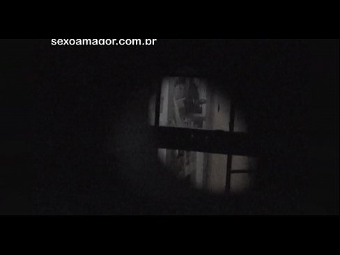 ❤️ Blondie hè videoregistrata in segretu da un voyeur di u quartieru nascostu daretu à i mattoni cavi ❌ Solo porno à co.xxxomg.ru ❌